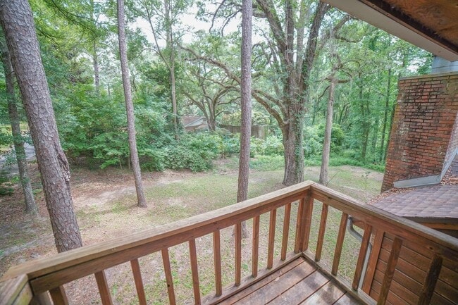 Building Photo - 2020 Cynthia Dr