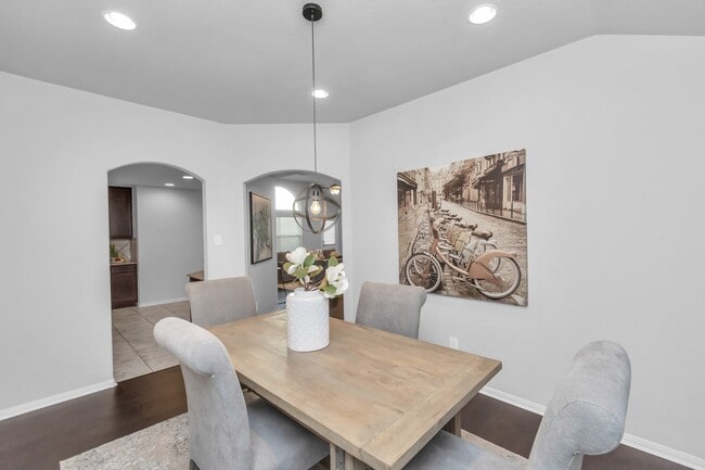 Building Photo - 2411 Zephyr Ln