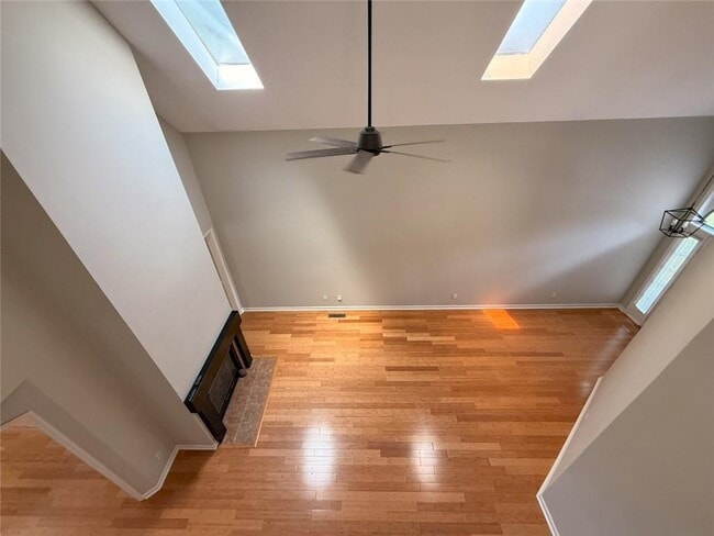 Building Photo - 290 Sweetwater Trce