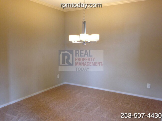 Building Photo - 20404 5th Ave Ct E