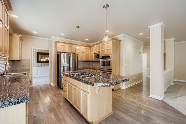 Building Photo - 4Bd/3.5Ba Sammamish House