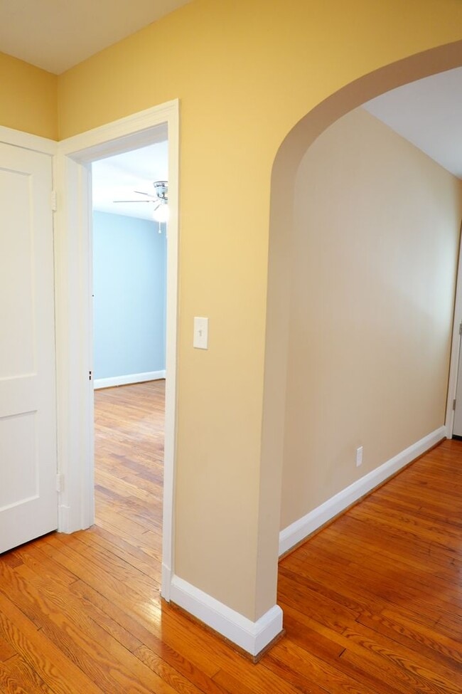 Building Photo - 8207 Garland Ave