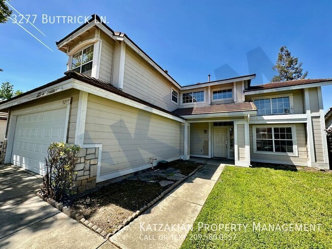 Building Photo - Remodeled 2-Story 4-Bedroom 3-Bath Weston ...