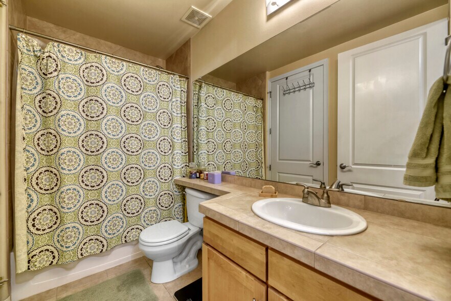 Second Bathroom - 1100 N Grant St