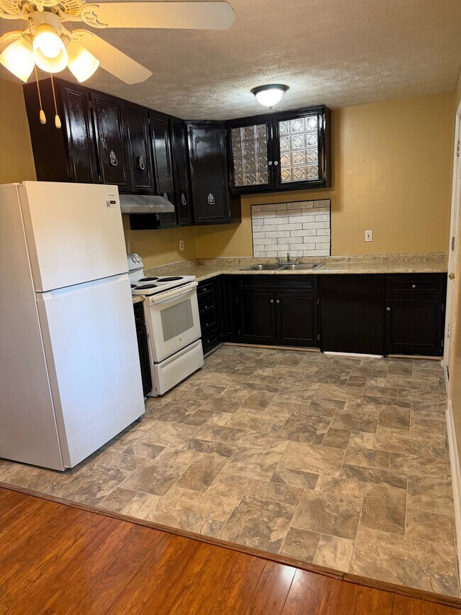 Building Photo - 6529 Sinclair Pl