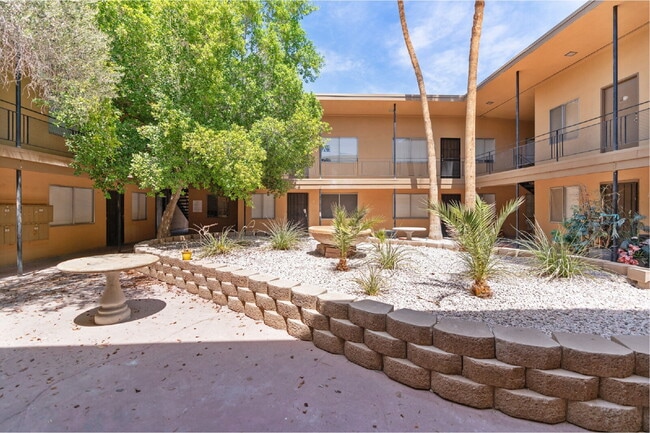 Building Photo - Discover Urban Comfort: Spacious Second Floor 1-Bedroom Oasis at Lyn Capri