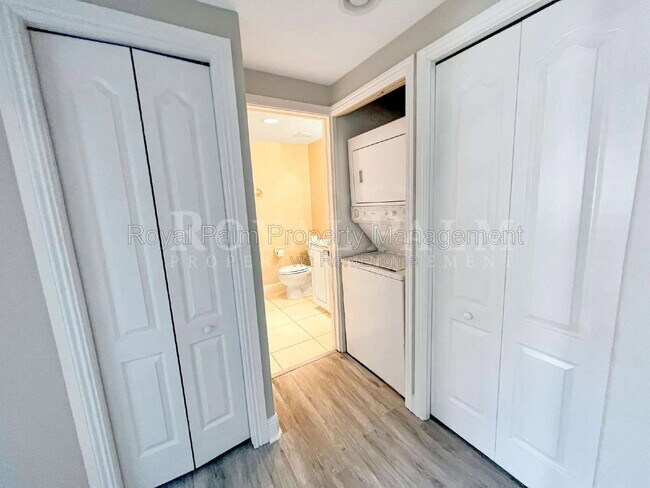 Building Photo - 4172 Castilla Circle