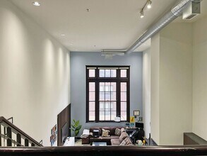 Building Photo - Spacious, Loft in Union Depot with Awesome...