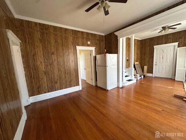 Building Photo - 151 N Broadway