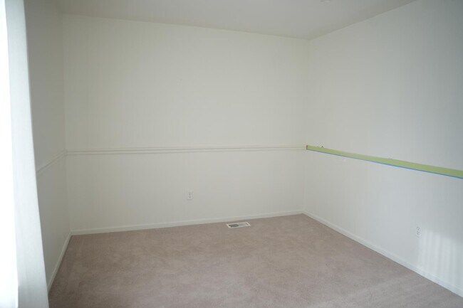Building Photo - 22115 Pasadena Ln