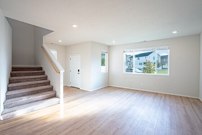 Building Photo - 24331 E Harrier Lp