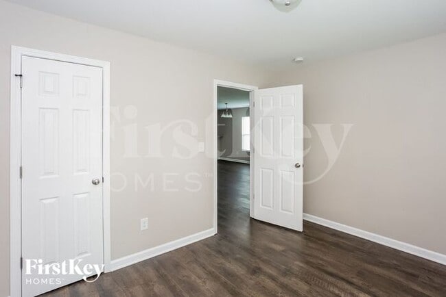Building Photo - 47 Dulin Dr SW