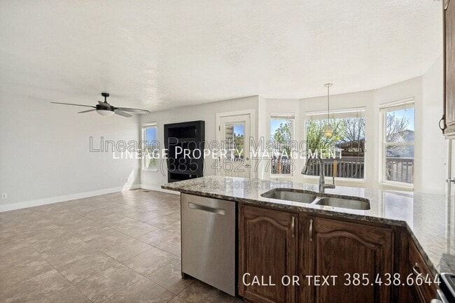 Building Photo - 13863 Kessler Peak Dr