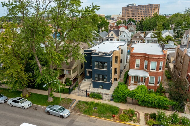 Building Photo - 4730 W Grace St