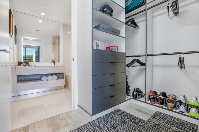 Building Photo - 55 SW 9th St