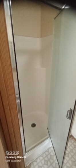 Building Photo - 550 SE 8th Ave