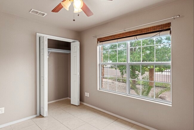 Building Photo - 271 Vista Hermosa