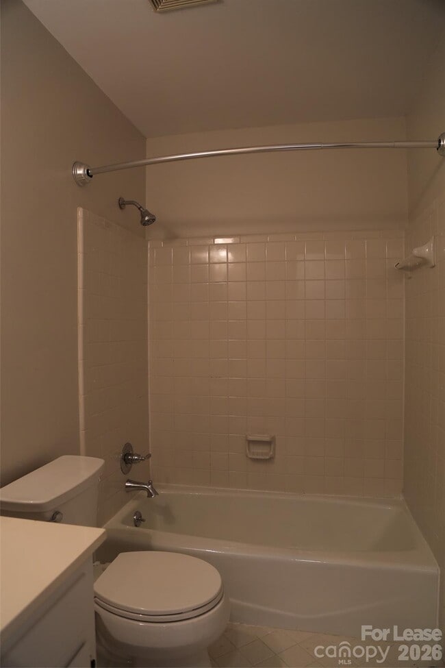 Building Photo - 7423 Mariner Cove Dr