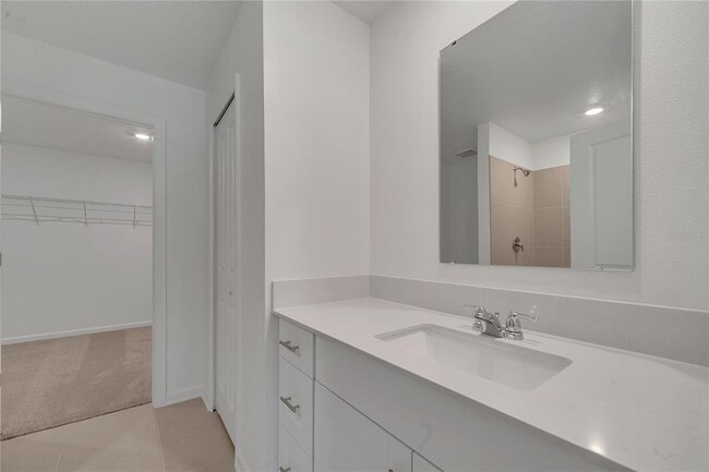 Building Photo - 5291 Dagenham Dr