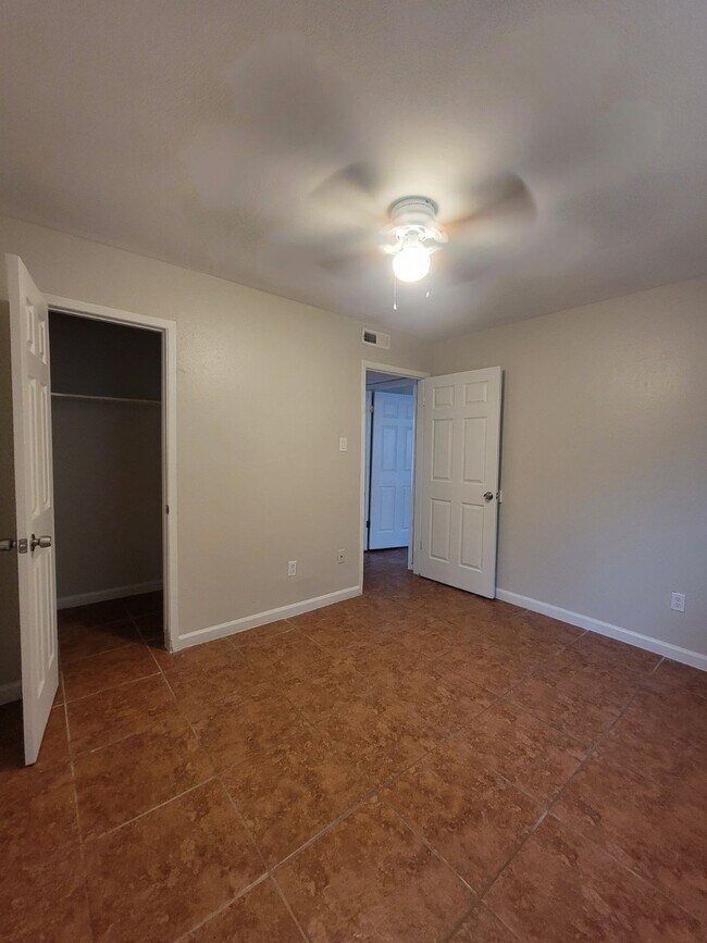 Building Photo - 7301 Jensen Dr