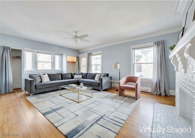 Building Photo - 12037 Lake Ave