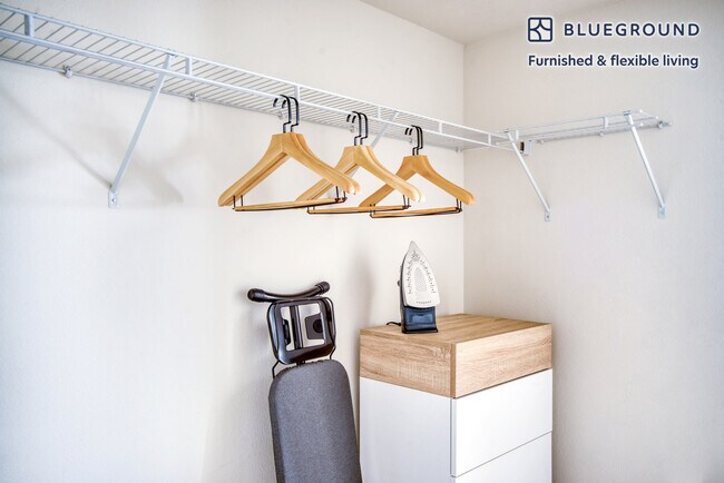 Building Photo - 3251 Lowell Blvd