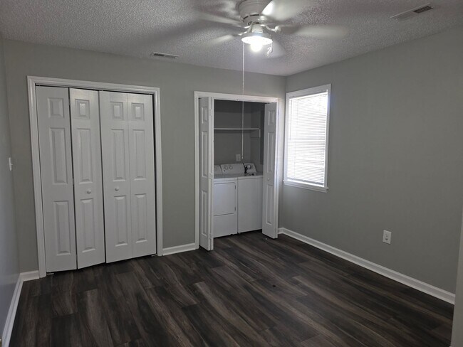 Building Photo - ORANGEBURG