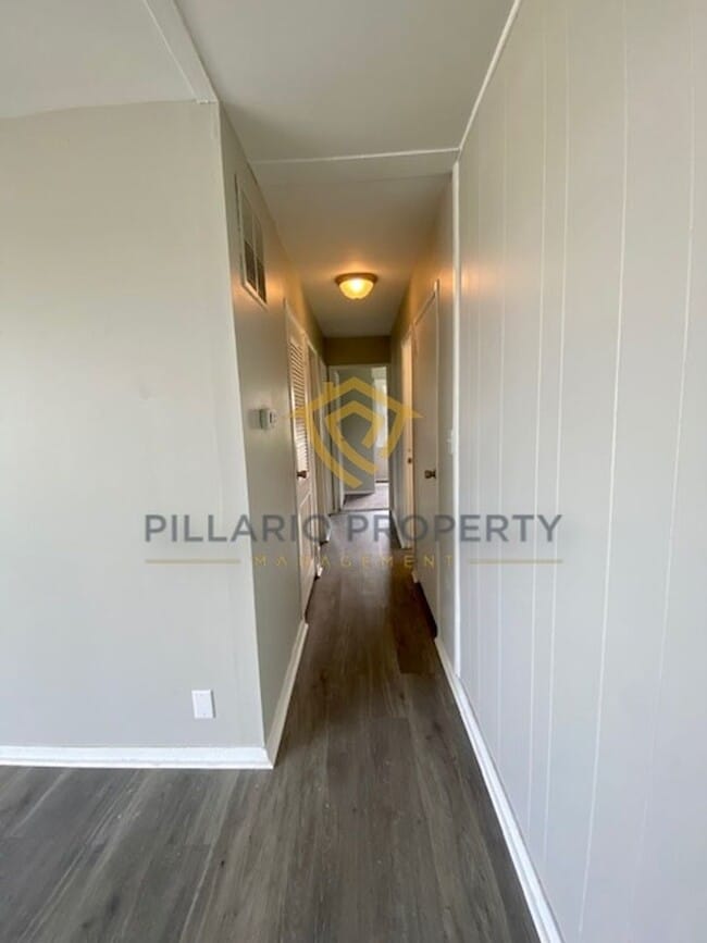 Building Photo - Updated Style Ranch House in Anderson with 3 Bedrooms and 1 Bathroom is Available NOW!