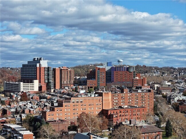 Building Photo - 274 38th St