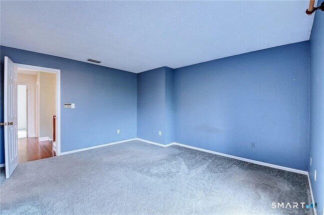 Building Photo - 334 Conestoga Way