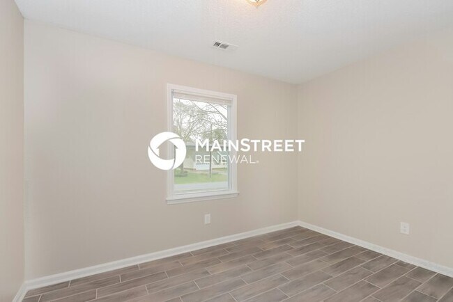 Building Photo - 3 Bedroom Pet-Friendly Home in Mooresville...
