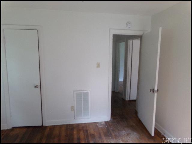Building Photo - 129 Saunders Dr