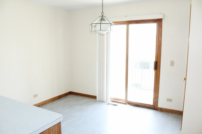 Building Photo - 2626 73rd Ave
