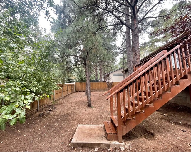 Building Photo - Fully Furnished West-Flagstaff House (Aspe...