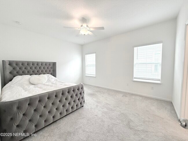 Building Photo - 7560 Chervil St