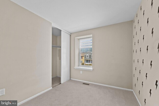 Building Photo - 3163 Harvard St