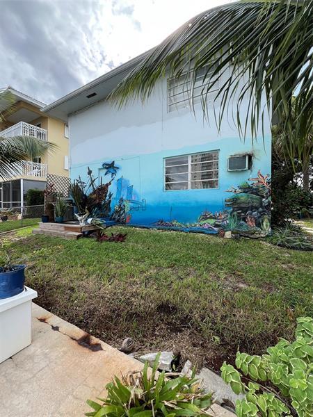 Building Photo - 3111 NE 29th St