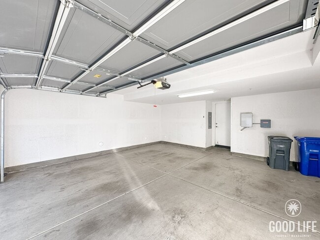 Building Photo - Modern 3-Story Townhome in Bay Park – 3BR/3.5BA with Pool, Balcony & In-Unit Laundry