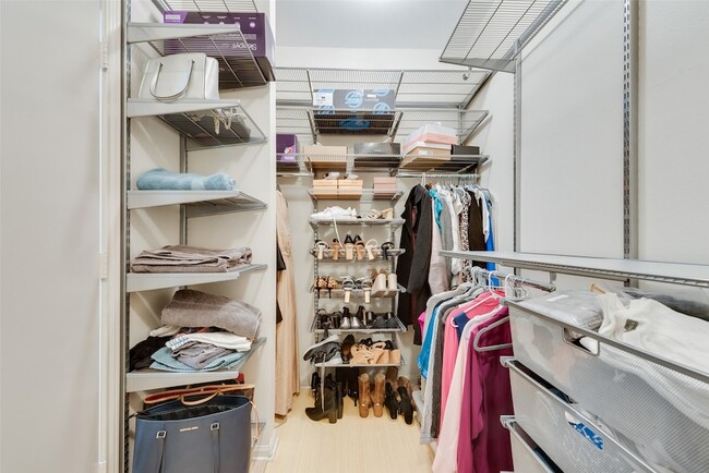 Building Photo - 4111 Gilbert Ave