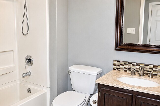 Building Photo - 6012 Waldos Beach Rd