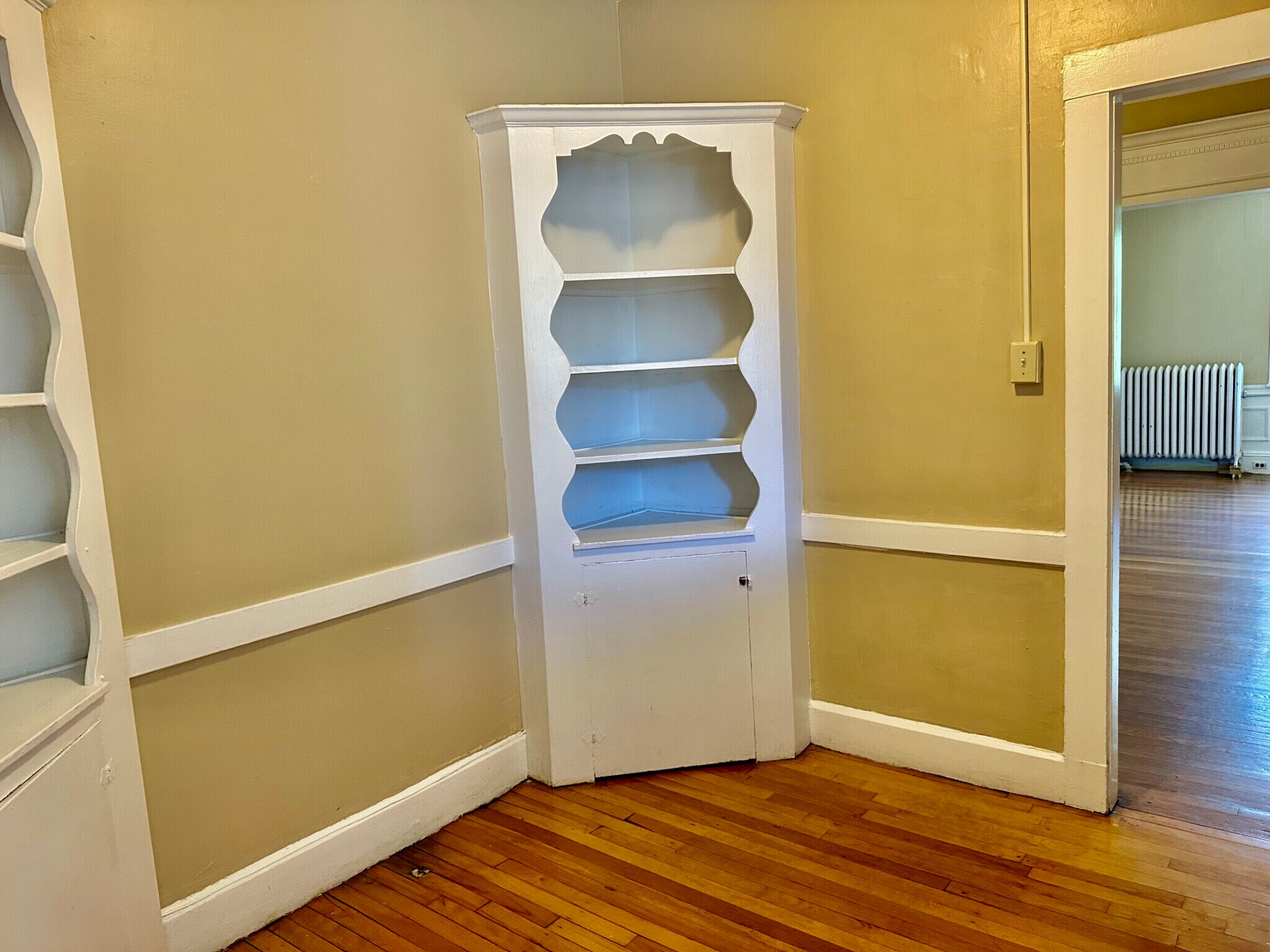 Building Photo - 74 Egmont St