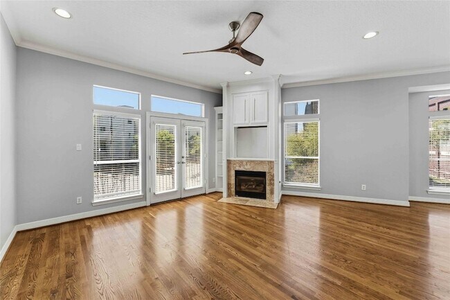 Building Photo - 1332 Fairview St