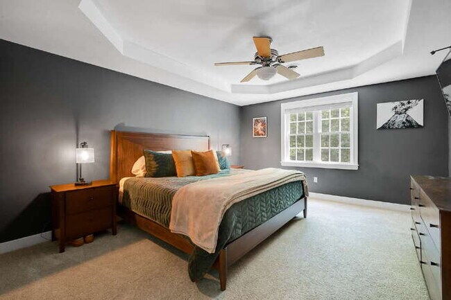 Building Photo - 4 Bedroom Home on 3.65 Acres in Moseley – Available September 22nd – $3,500/mo