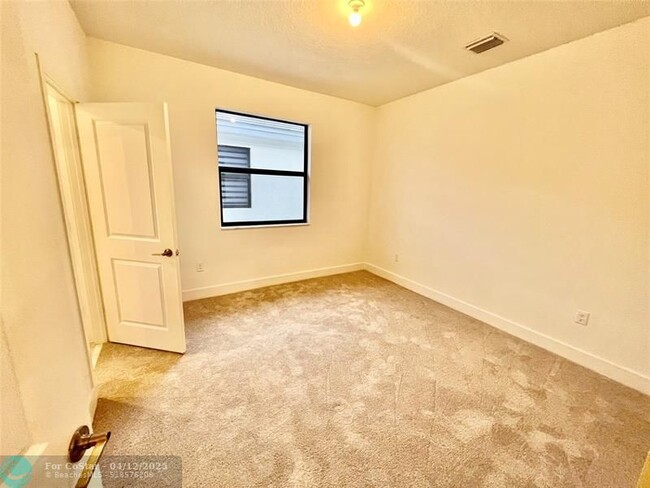 Building Photo - 17558 SW 46th St