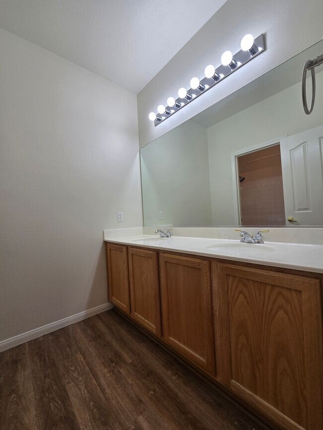 Building Photo - A Fabulous single story home in NW Las Vegas