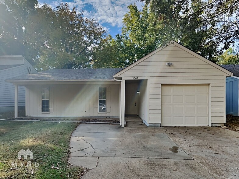 Primary Photo - 5607 Maple Tree Dr