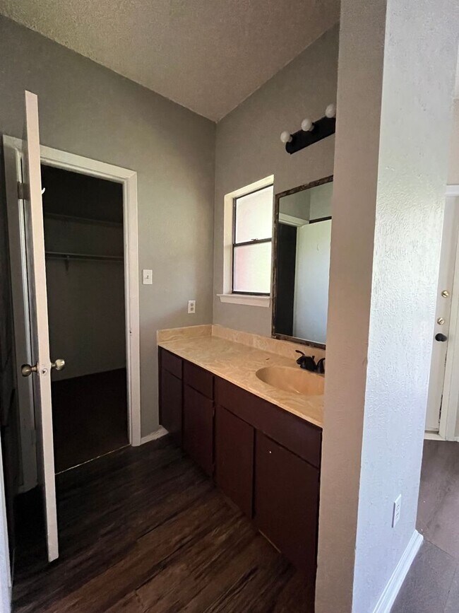 Building Photo - 5309-A Indio