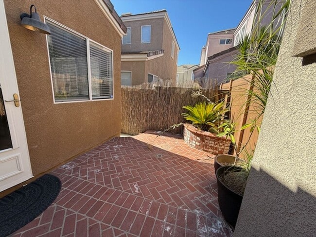 Building Photo - Dual Master Suites Condo in Foothill Ranch