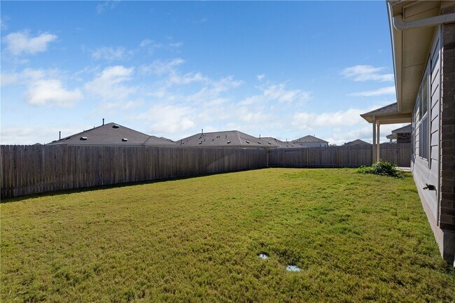 Building Photo - 21317 Wilmiller Ln