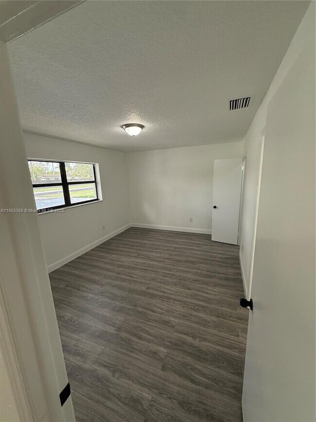 Building Photo - 28221 SW 162nd Ave